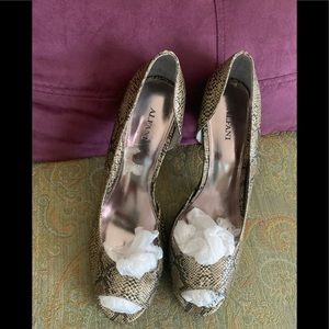 Alfani snake skin print platform heels